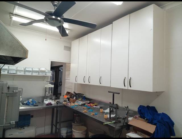 327M² BUSINESS FOR SALE IN BO-DORP
